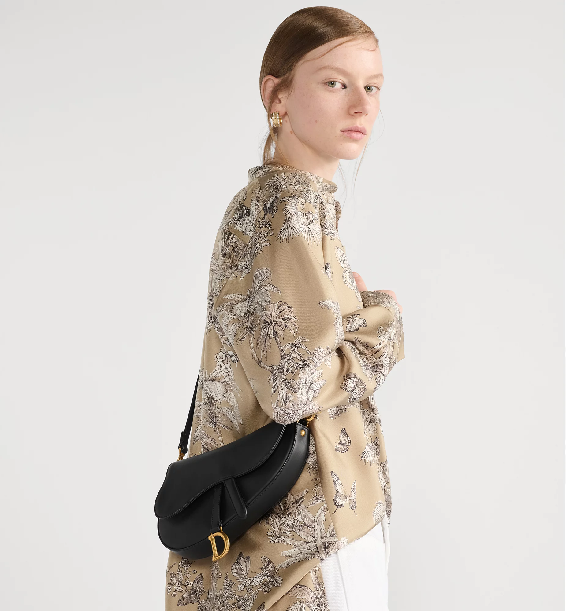 小号 Multicarry 马鞍包(附肩带)  黑色复古光滑牛皮革